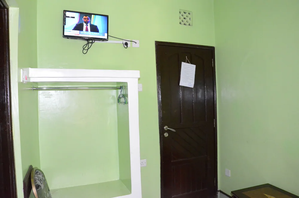 Room amenity