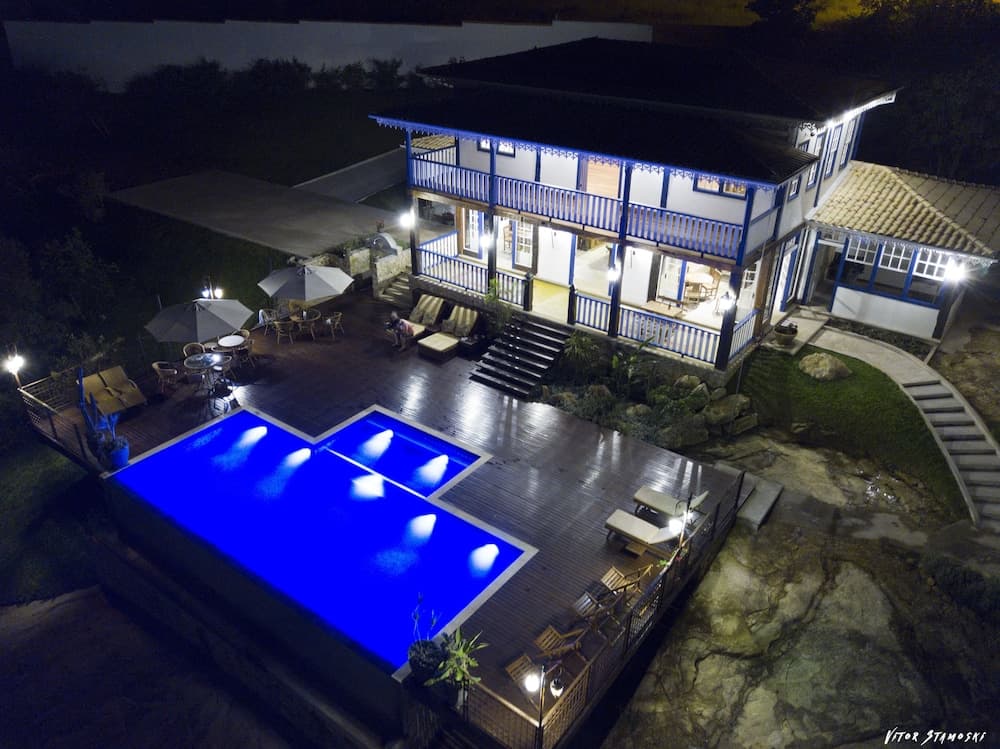Infinity pool