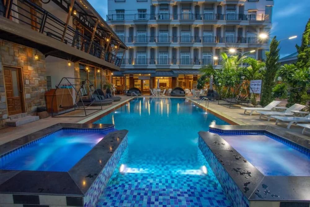 Pool