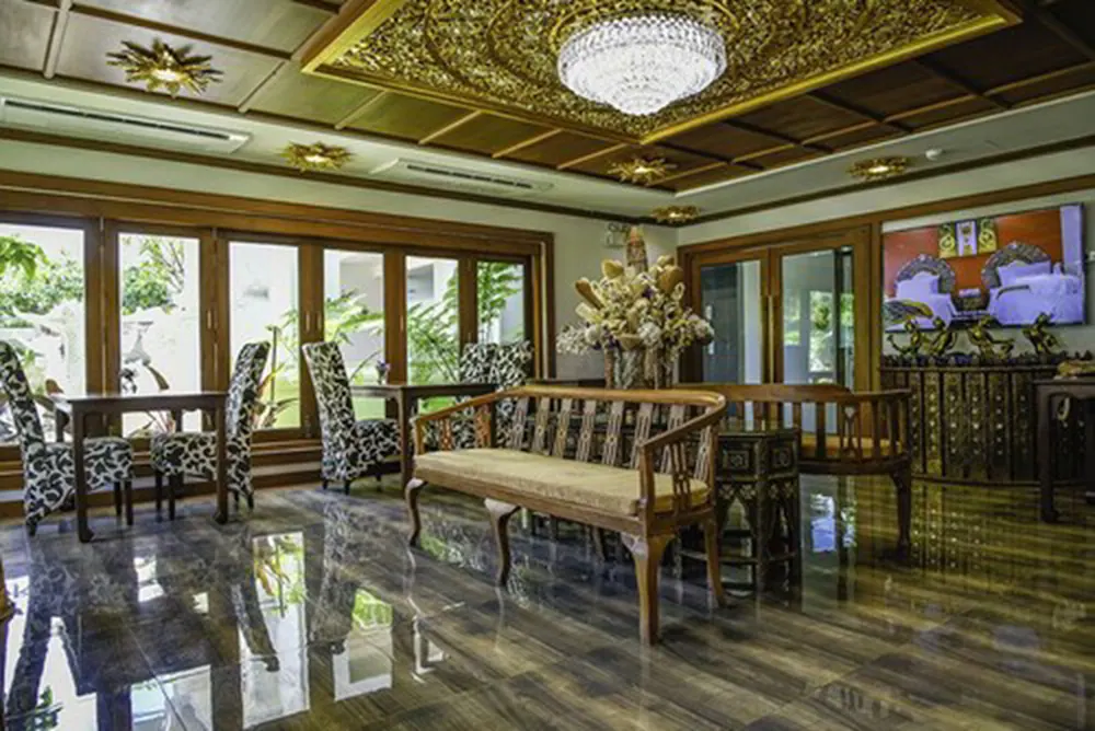 Lobby sitting area