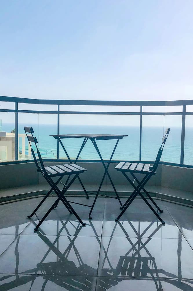 Beach/ocean view
