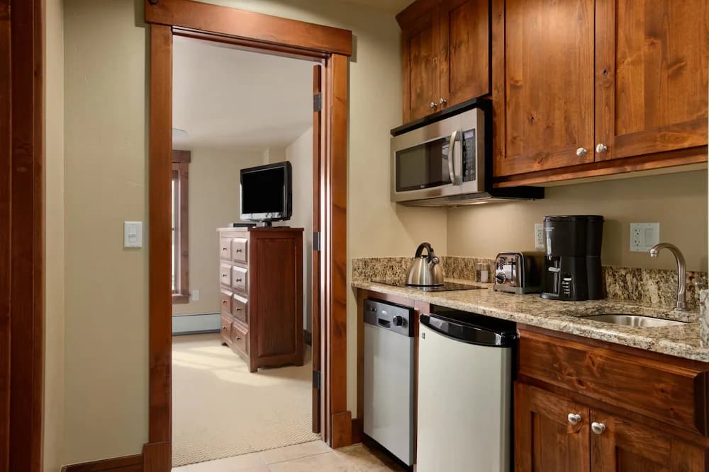 Private kitchenette