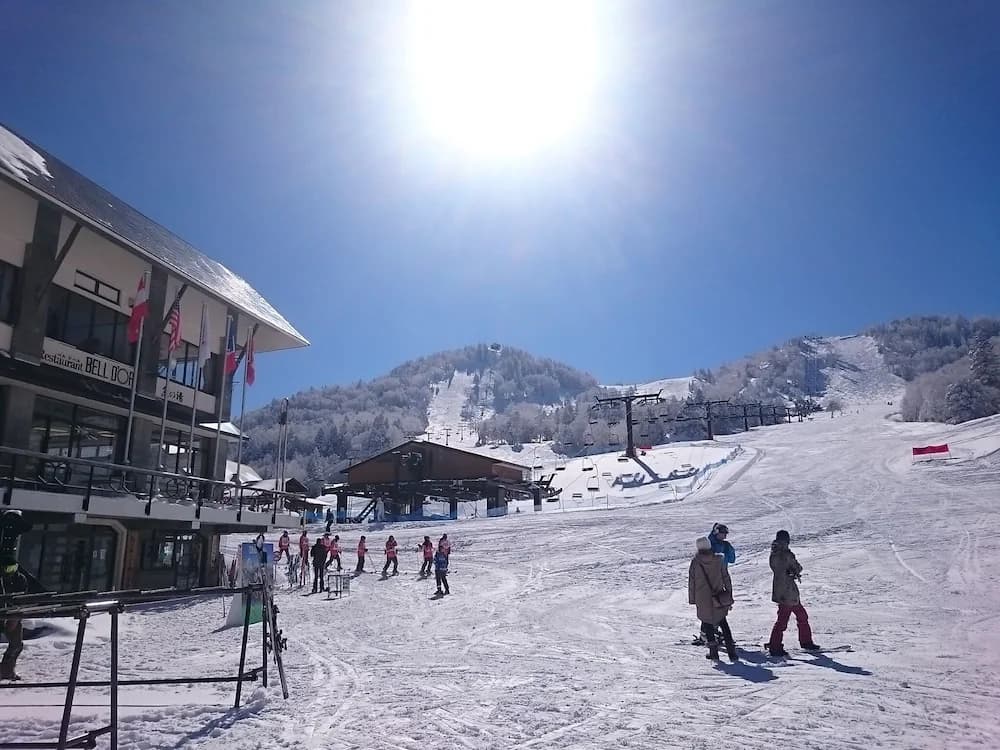 Snow and ski sports