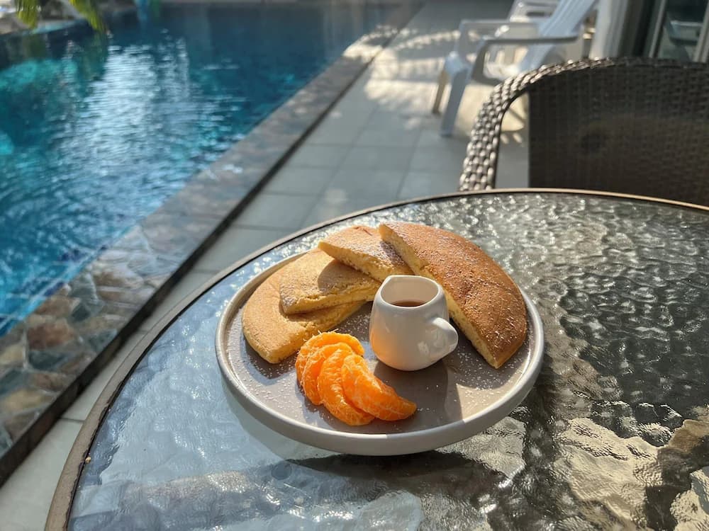 Breakfast meal
