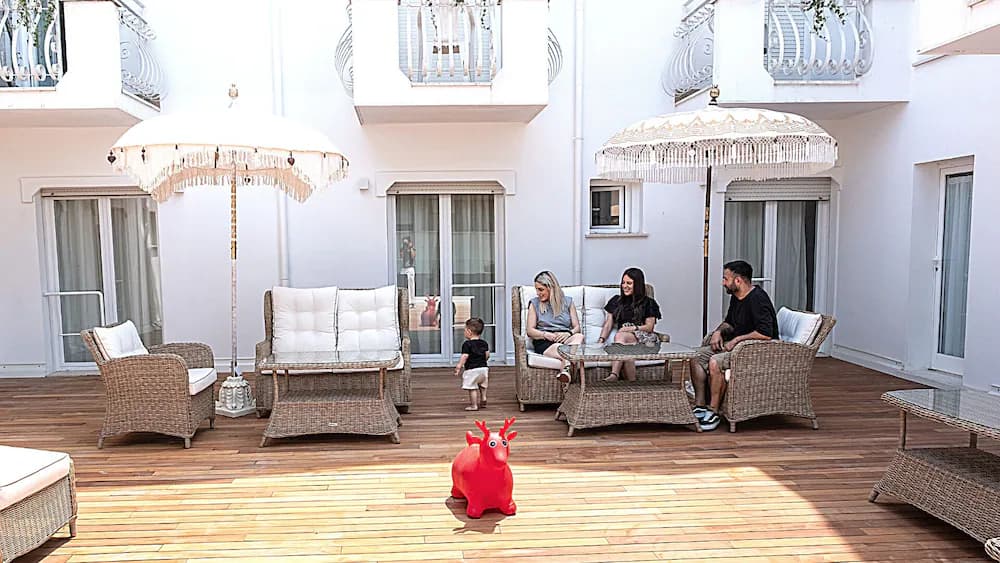 Terrace/patio
