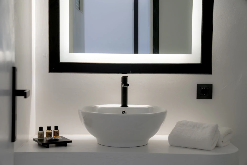 Bathroom amenities