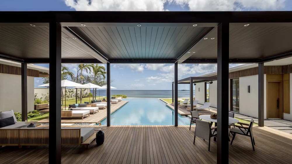 Beach/ocean view