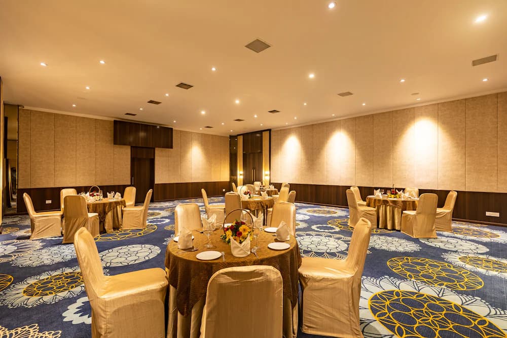 Banquet hall