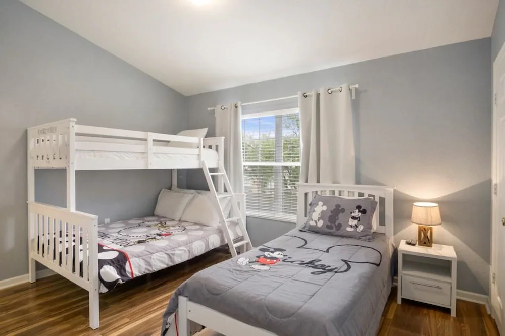 Children's theme room