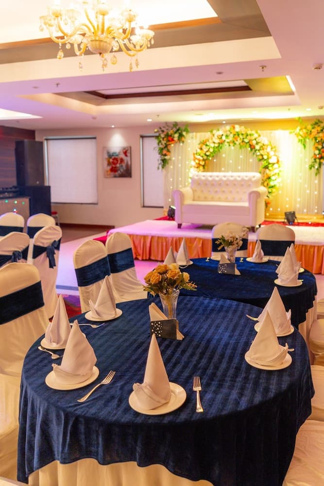 Banquet hall