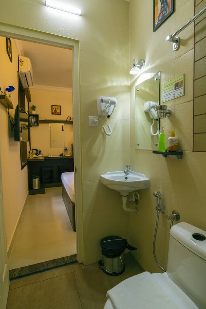 Bathroom amenities