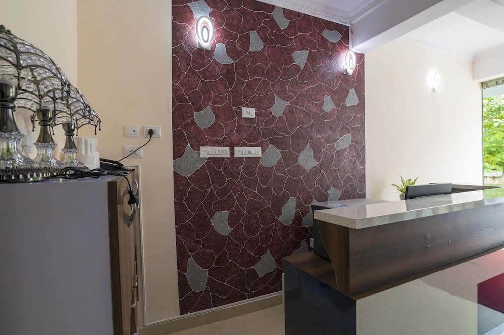 Concierge desk