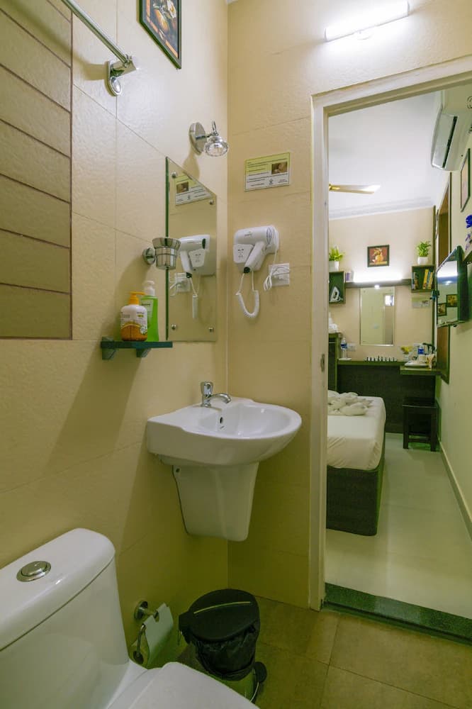 Bathroom amenities