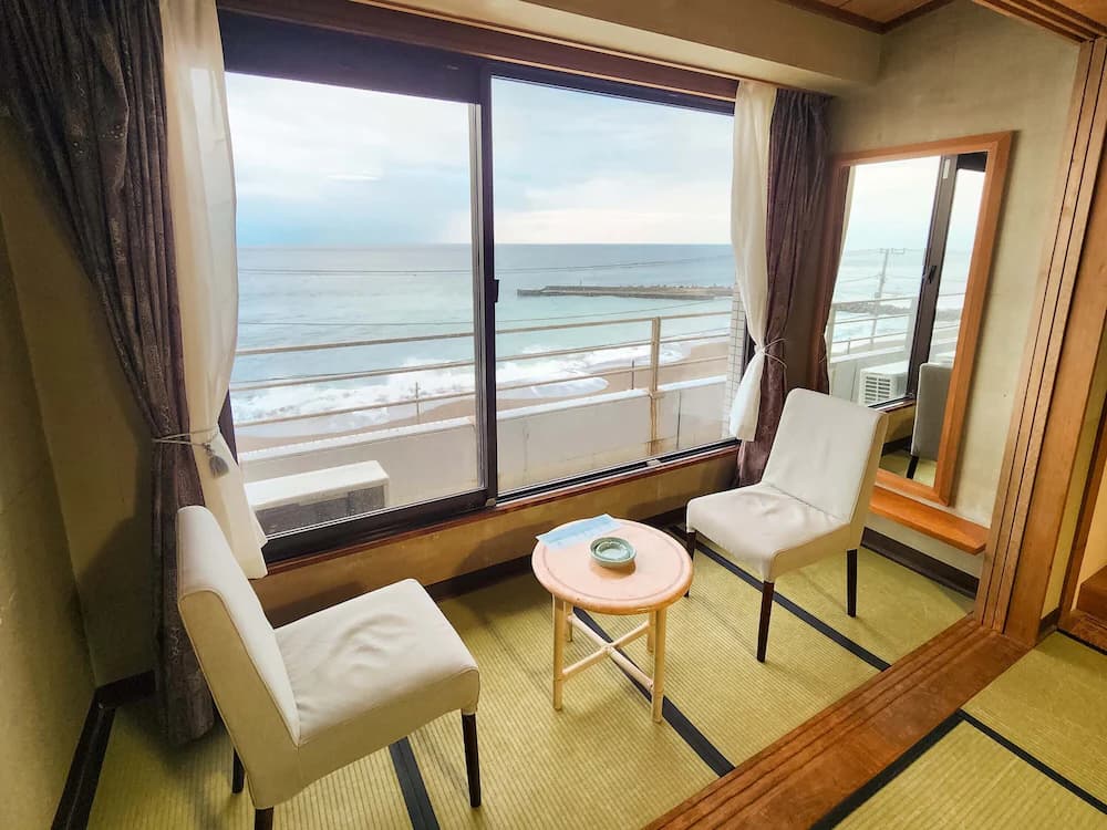 Beach/ocean view