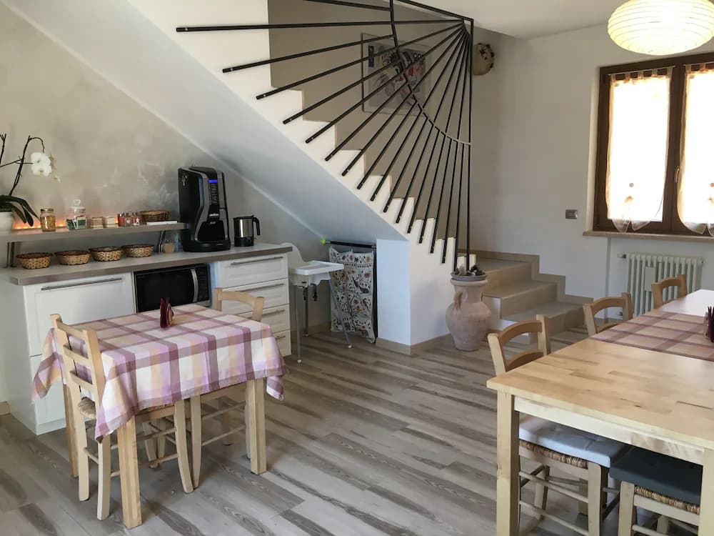 Breakfast area
