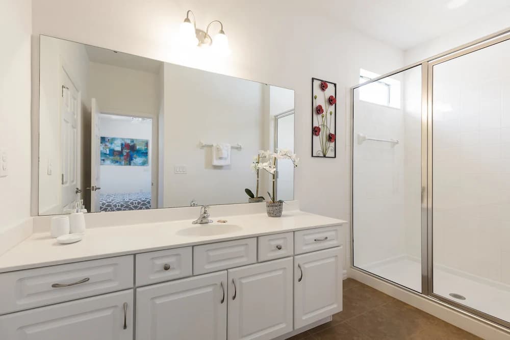 Bathroom amenities