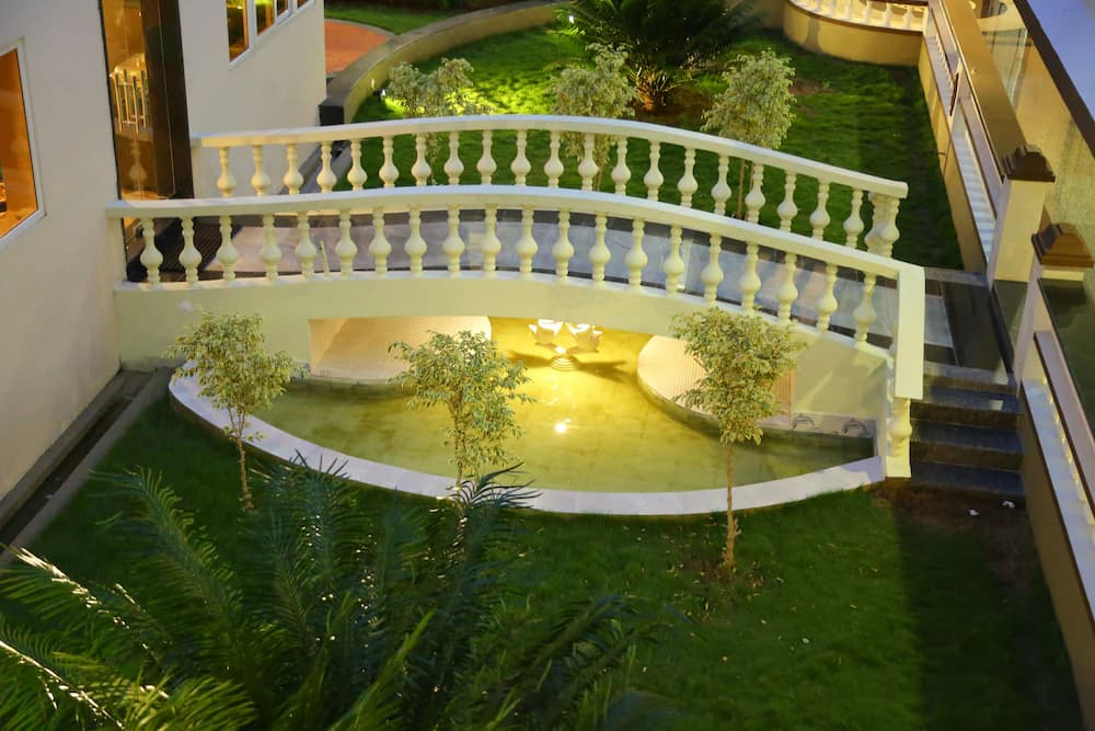 Primary image