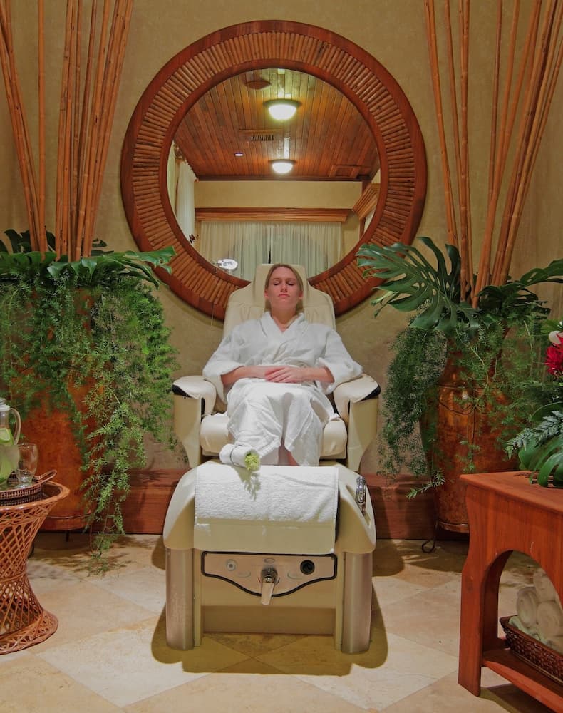 Nail salon