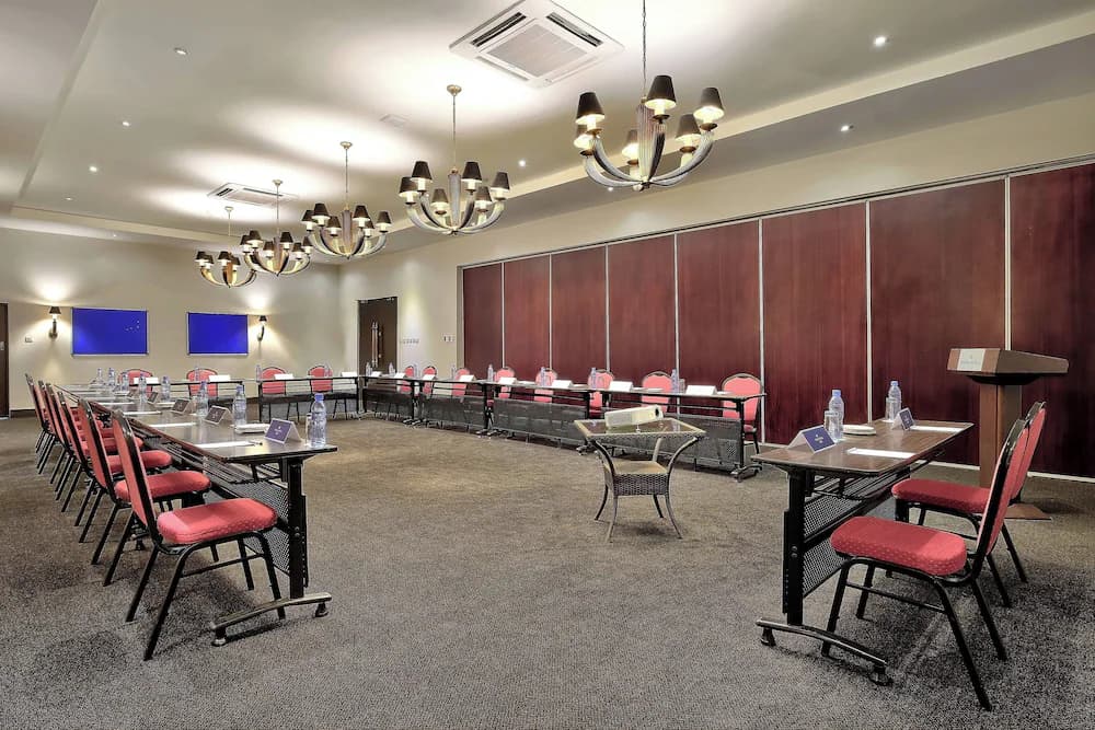 Meeting facility