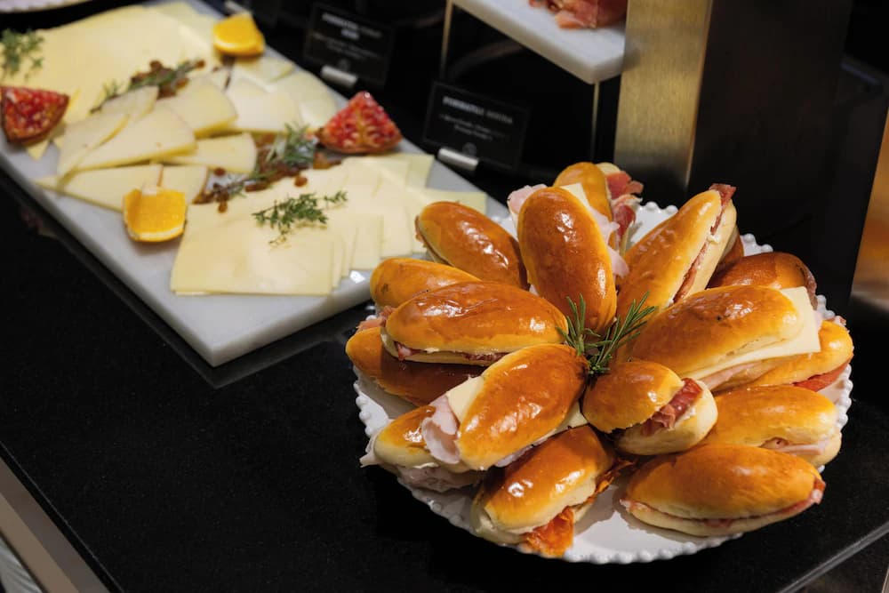 Breakfast buffet