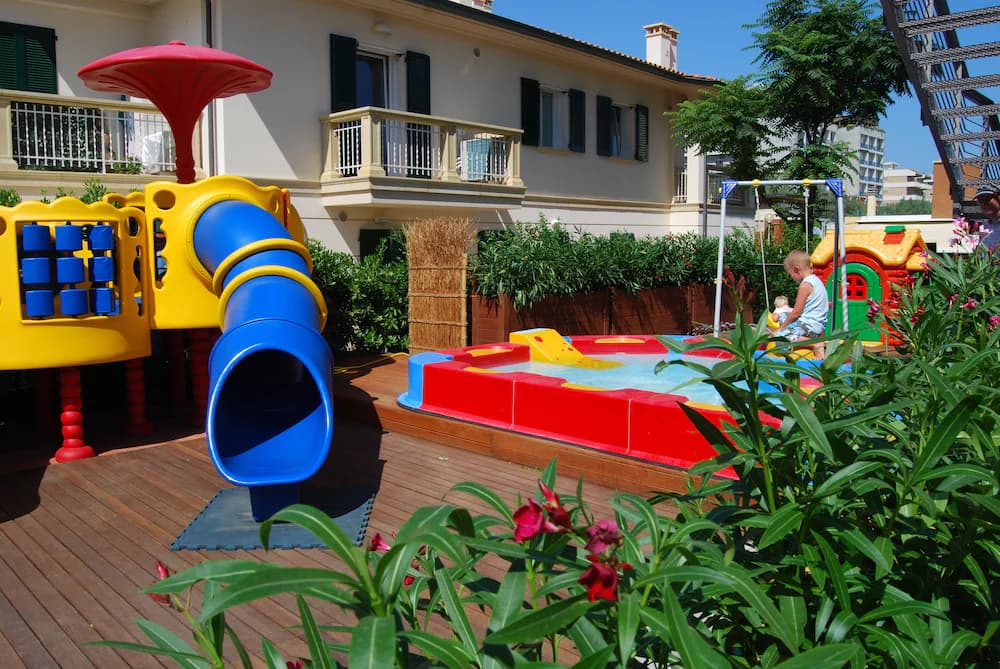 Children's play area - outdoor