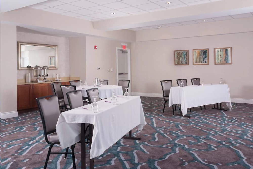 Meeting facility