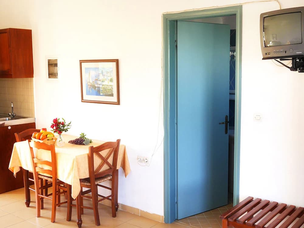 In-room dining