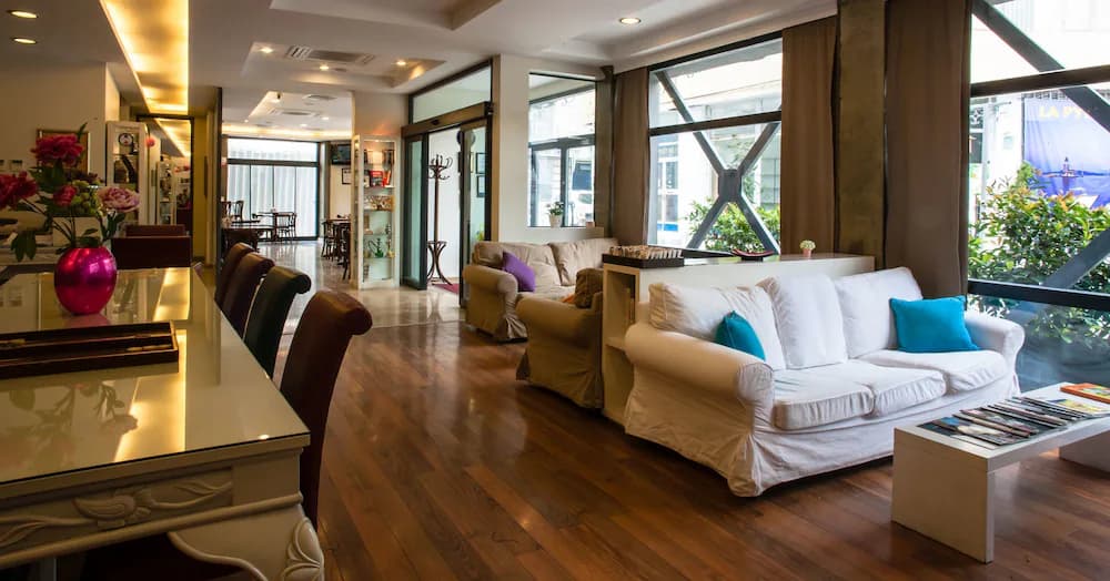 Lobby sitting area