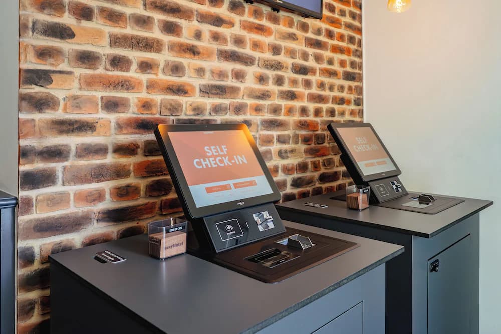 Check-in/check-out kiosk