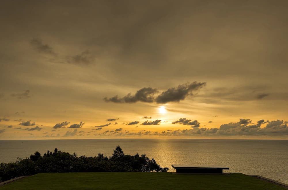 Beach/ocean view
