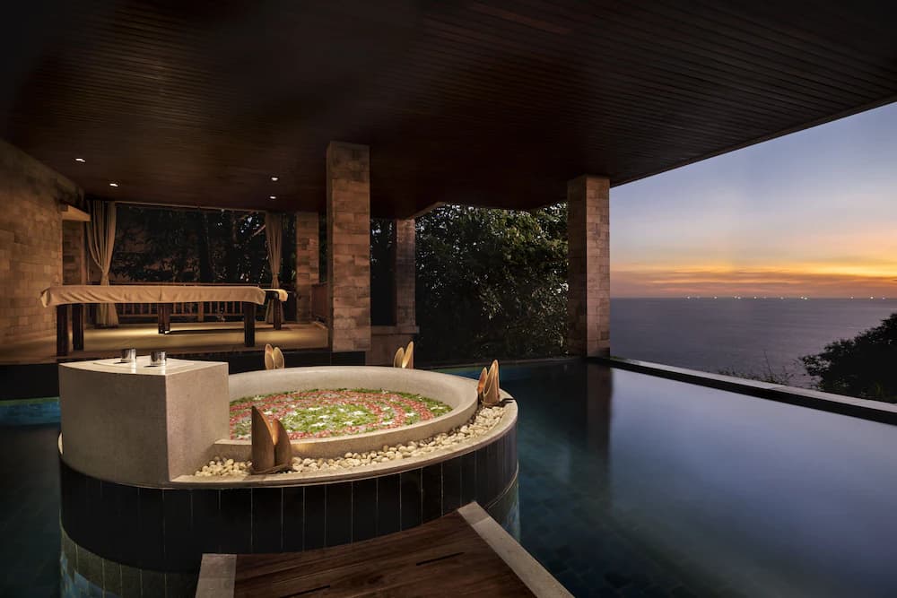 Beach/ocean view