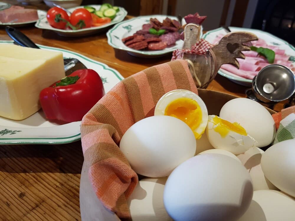 Breakfast buffet
