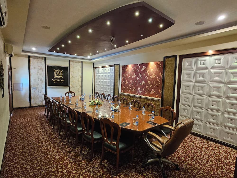 Meeting facility