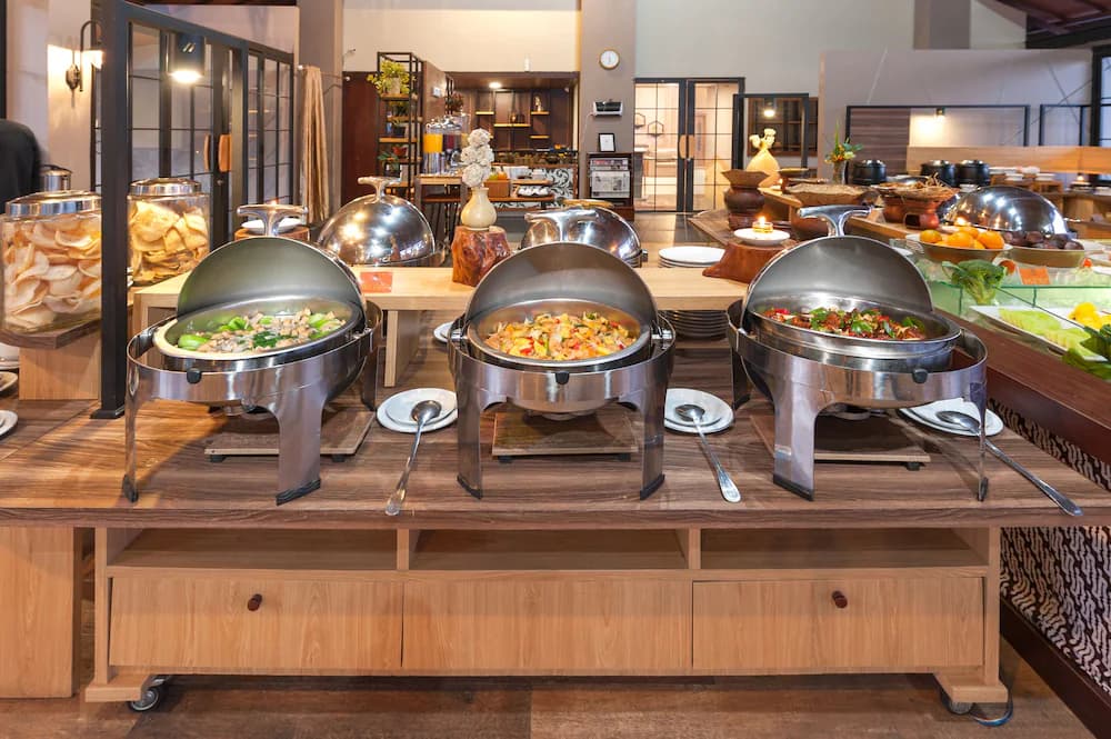 Breakfast buffet