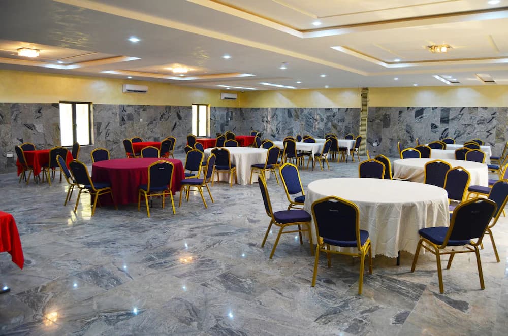 Banquet hall