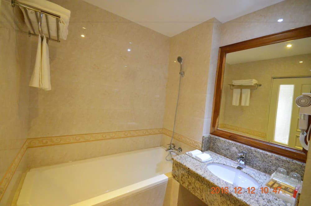 Bathroom amenities