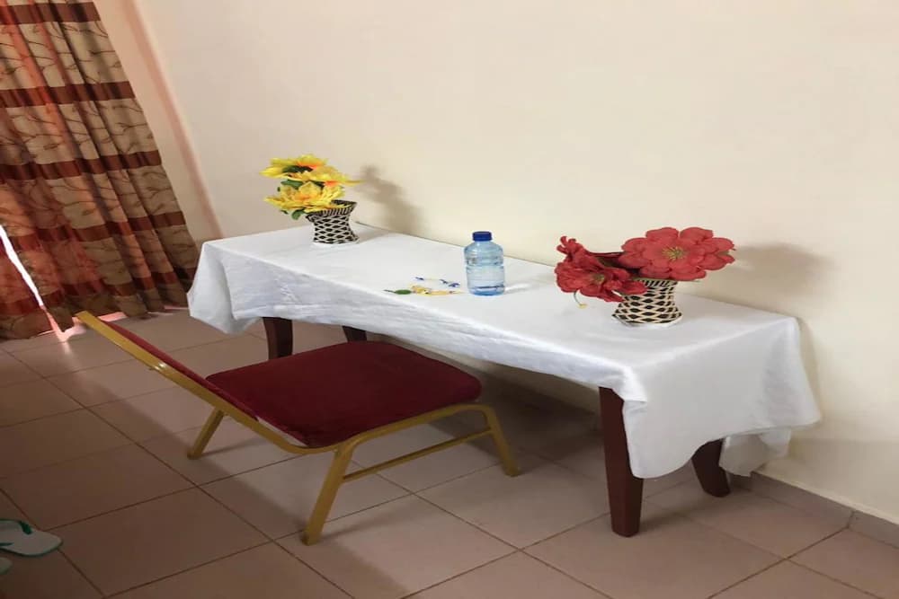 Room amenity