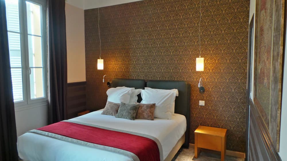 Room amenity