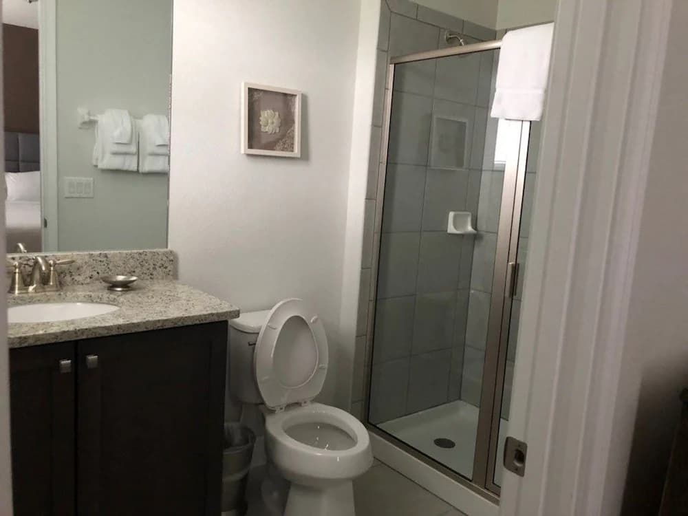 Bathroom shower
