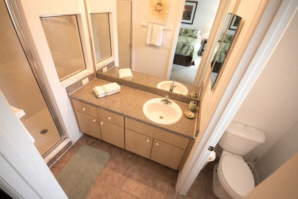 Bathroom shower