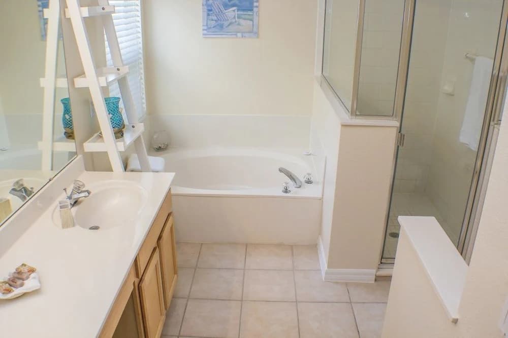 Jetted tub