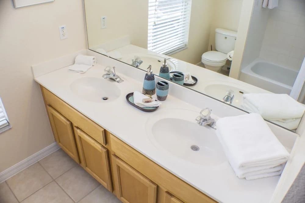 Bathroom amenities