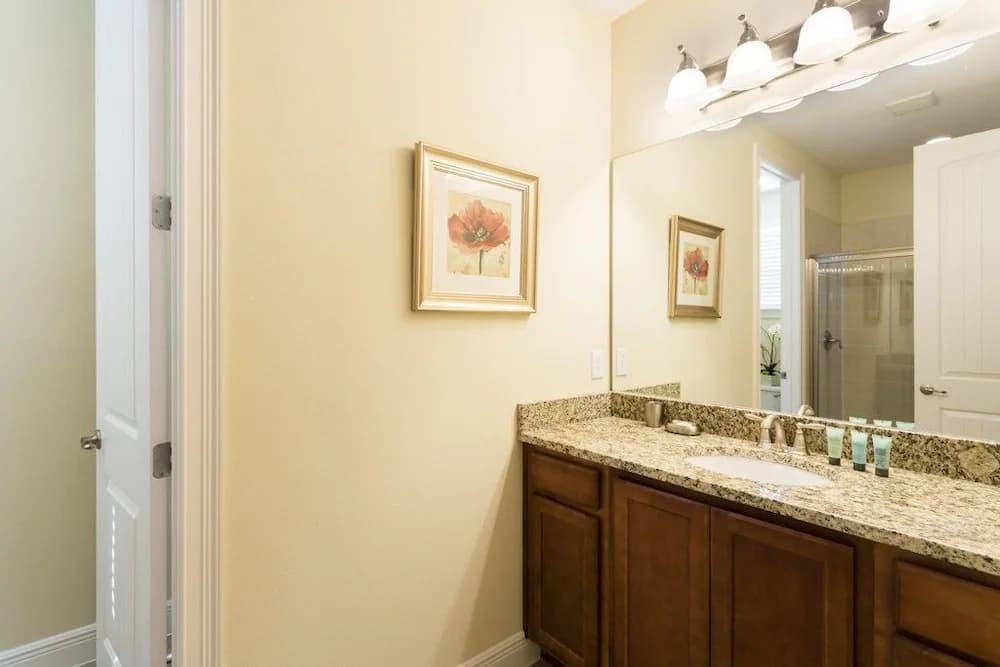Bathroom sink
