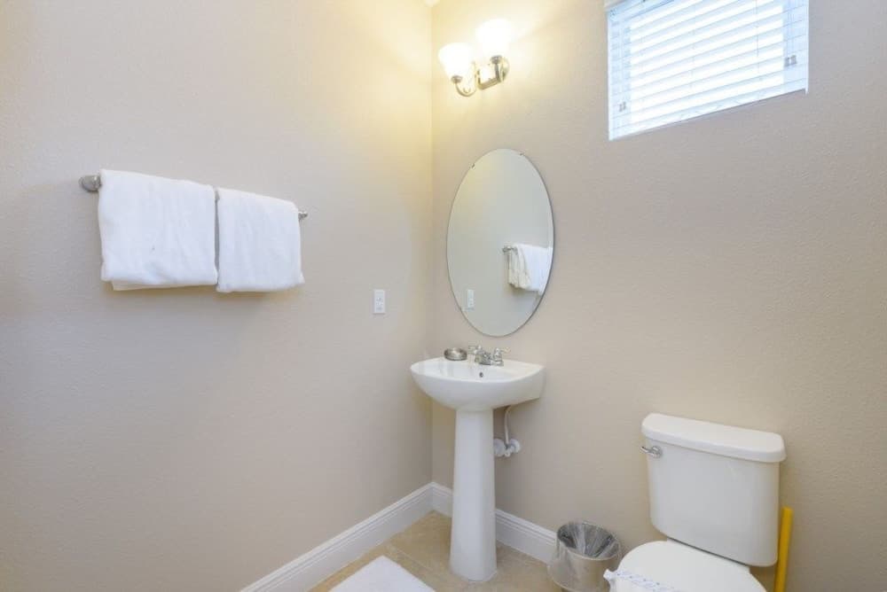 Bathroom sink