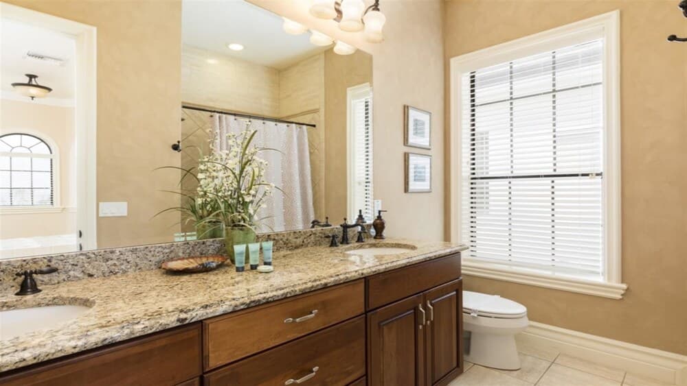 Bathroom amenities
