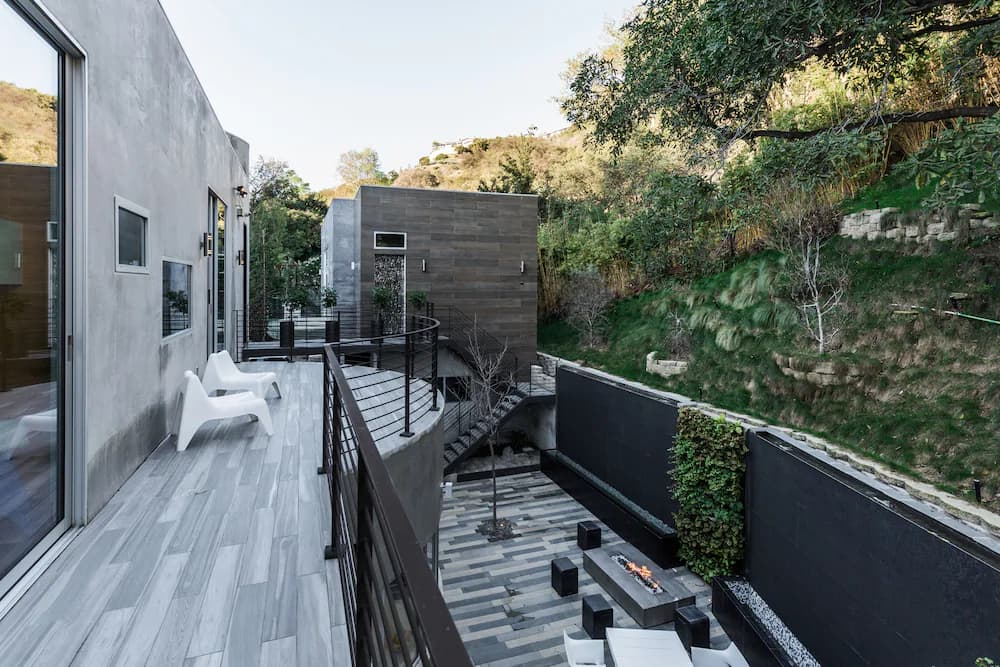 Sundeck