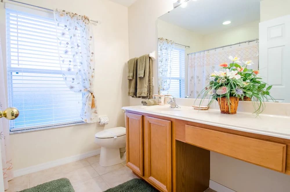 Bathroom amenities