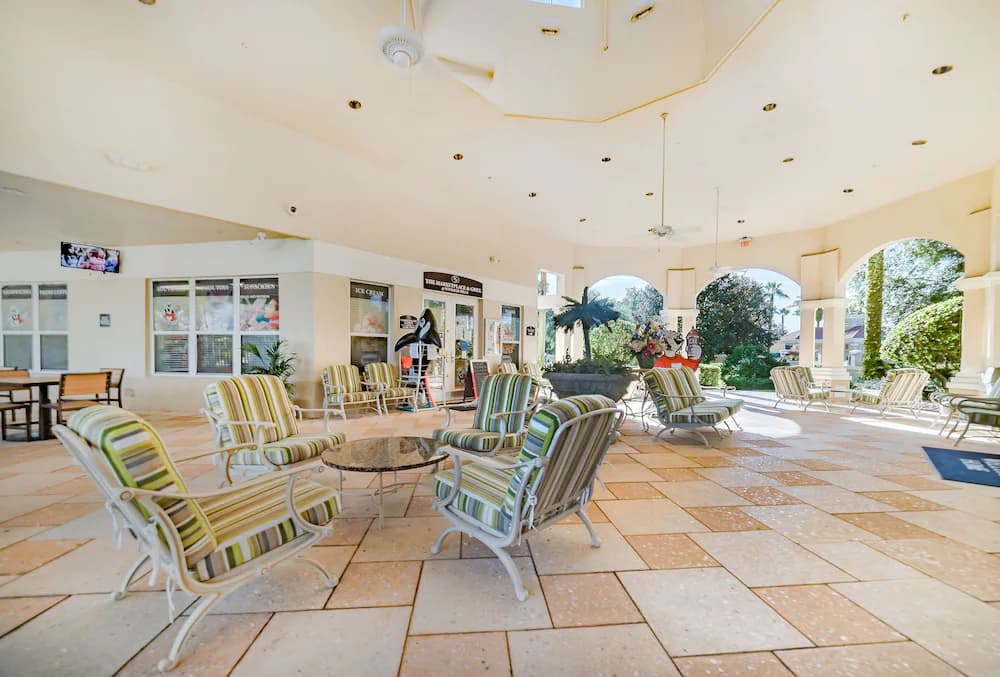 Lobby lounge