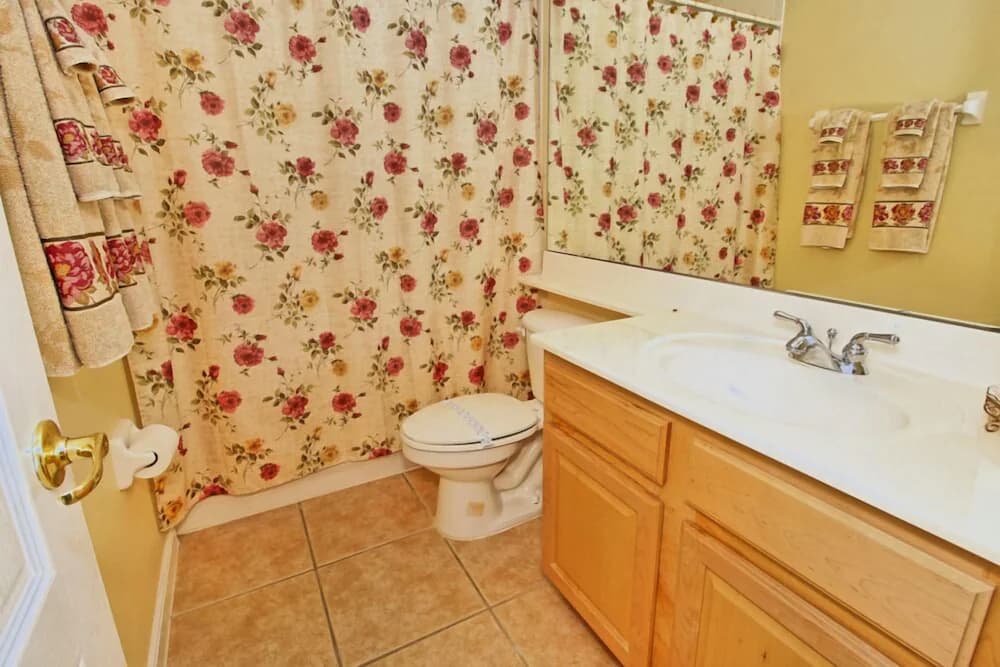 Bathroom sink