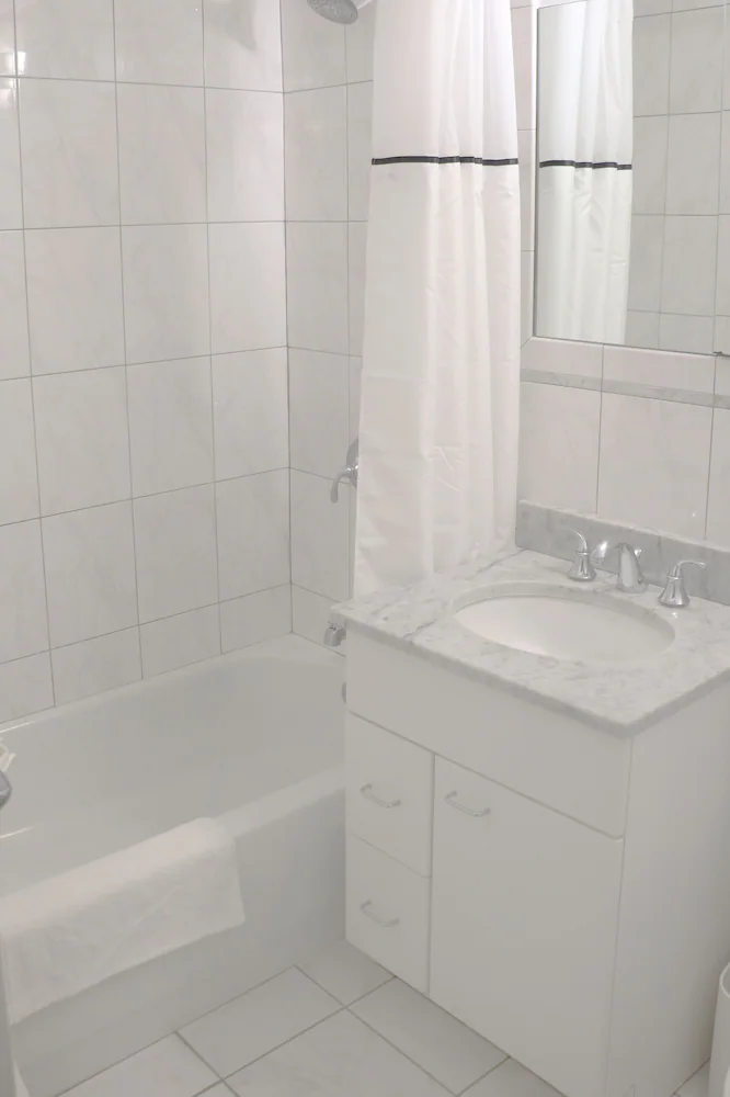 Bathroom shower